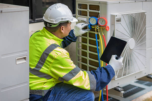 Professional Air Conditioning Repair technician working in Riverside, RI